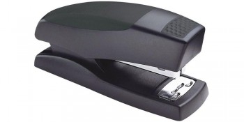 GRAPADORA PETRUS 435 NEGRO 30 HOJAS